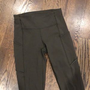 Lulu leggings in olive green